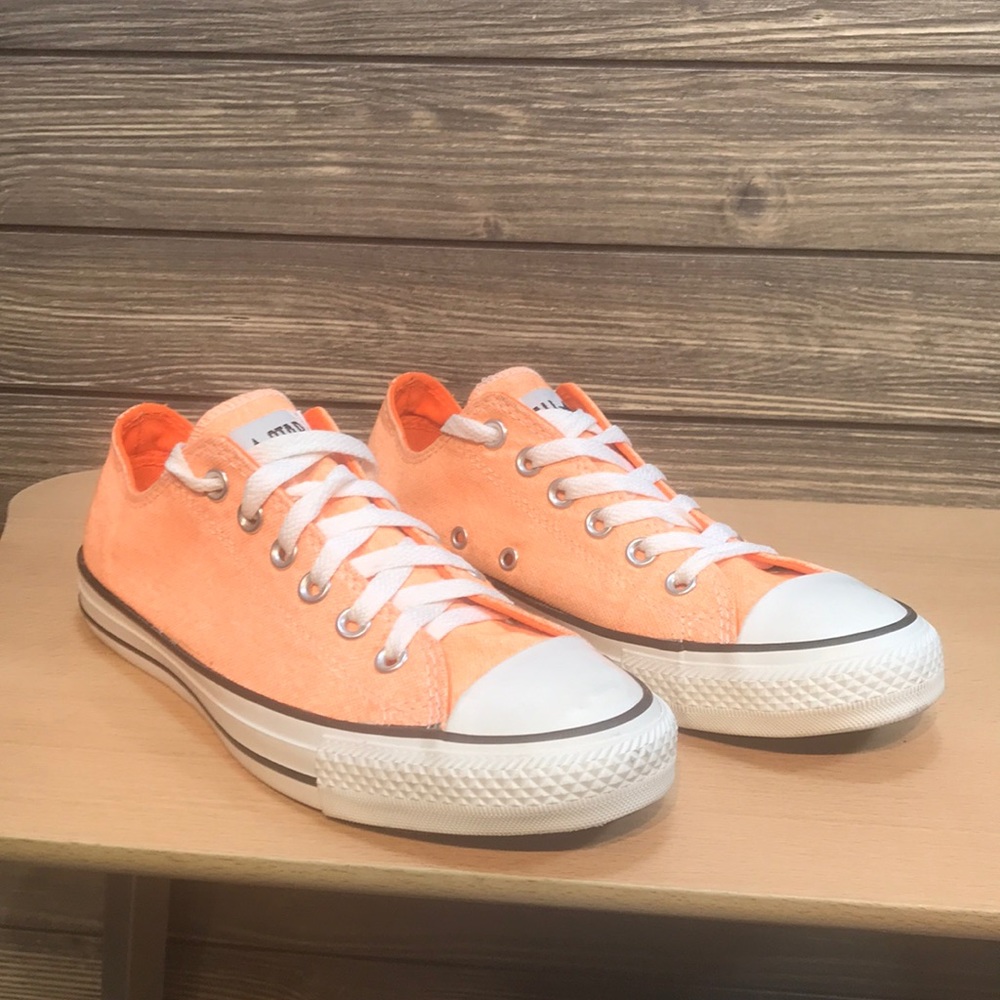 Vintage Converse All-Star Sneakers